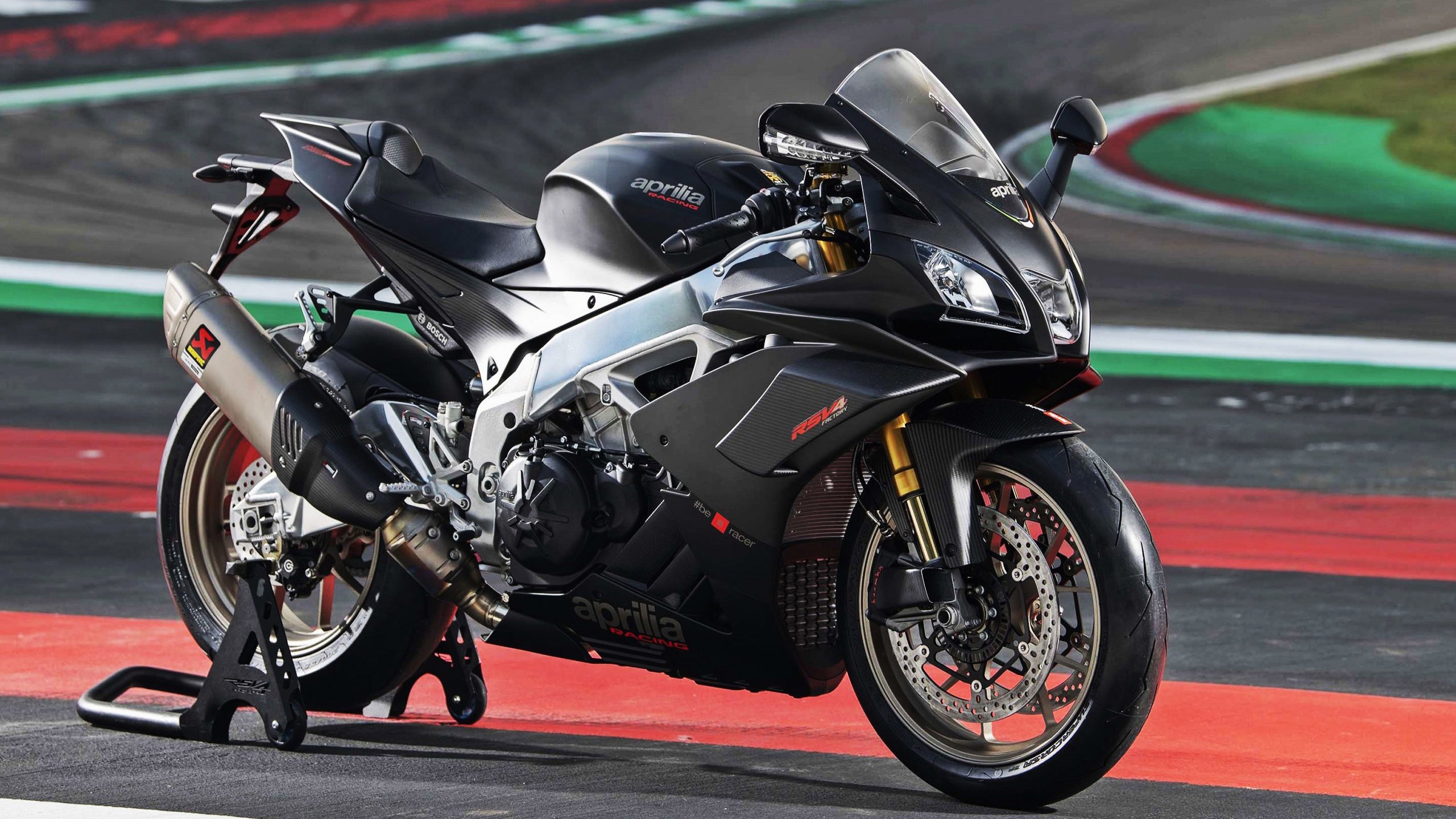 kaiyun开云·官方网站-体育风向标：女足比赛中的绝佳进球！，女足经典进球